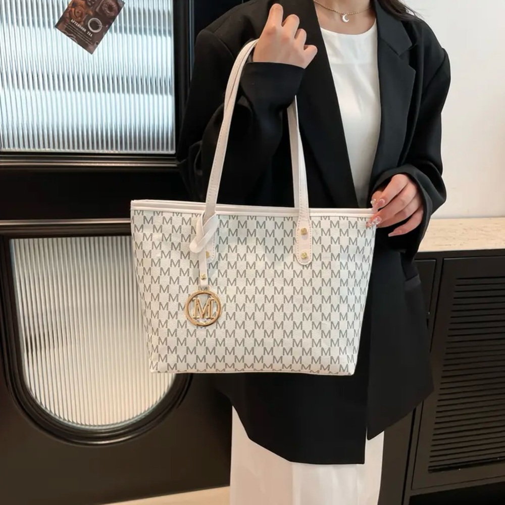 Stylish White Monogram Tote Bag with Gold ‘M’ Charm - Picture 5 of 5